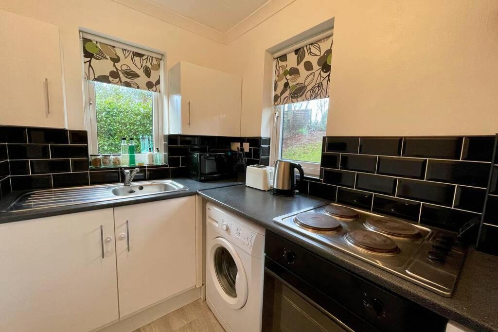 Вілла House Near Llandaff For Up To 6 With Parking Кардіфф Екстер'єр фото